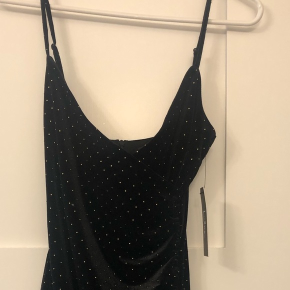 Cute, flirty dress perfect for a “winter” trip to Vegas! - Picture 4 of 4